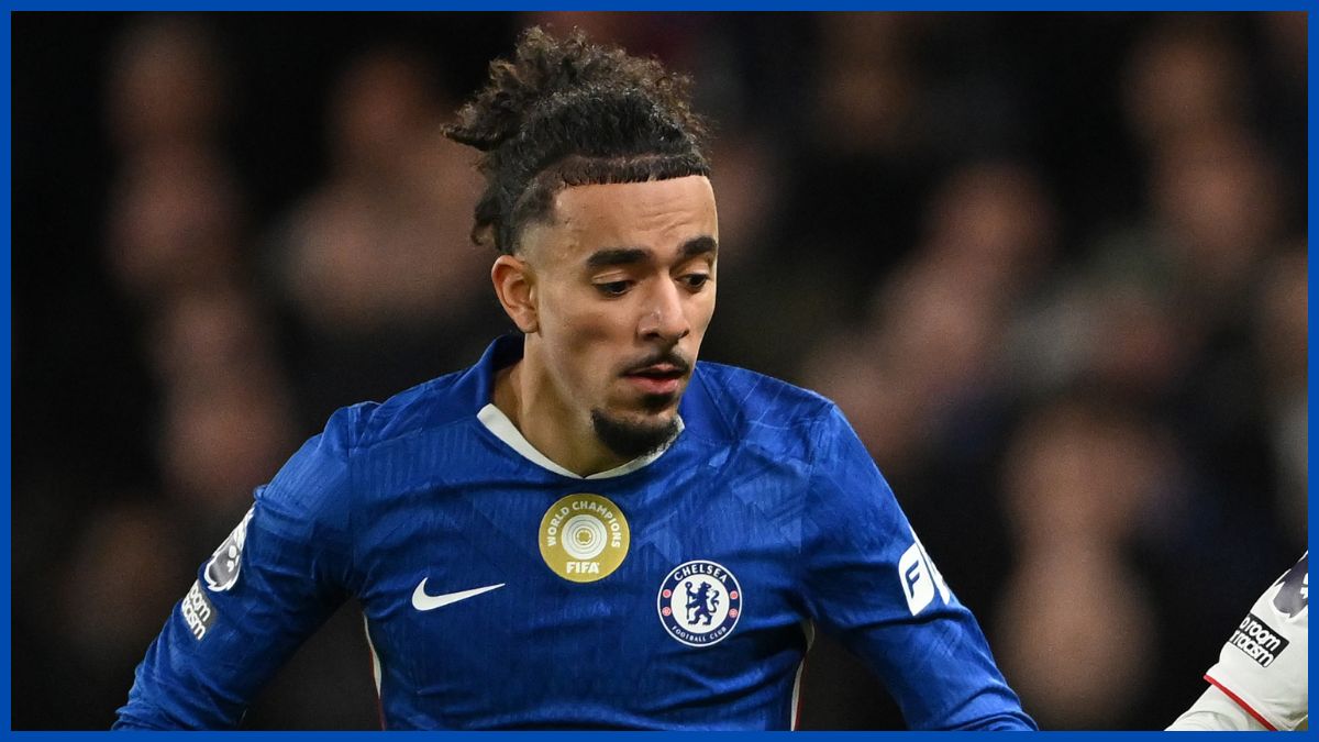 Malo Gusto playing for Chelsea.