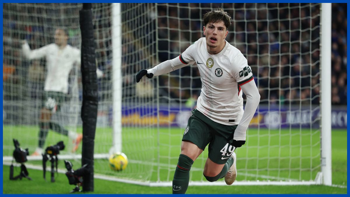 Alejandro Garnacho celebrates scoring.