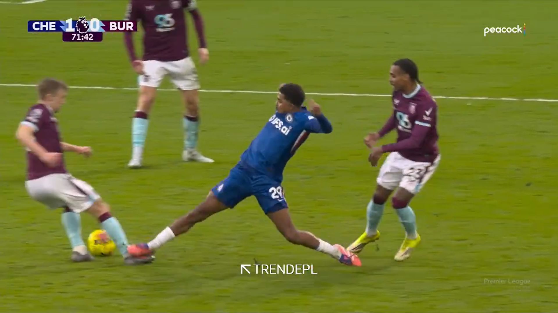 Wesley Fofana puts in a bad tackle.