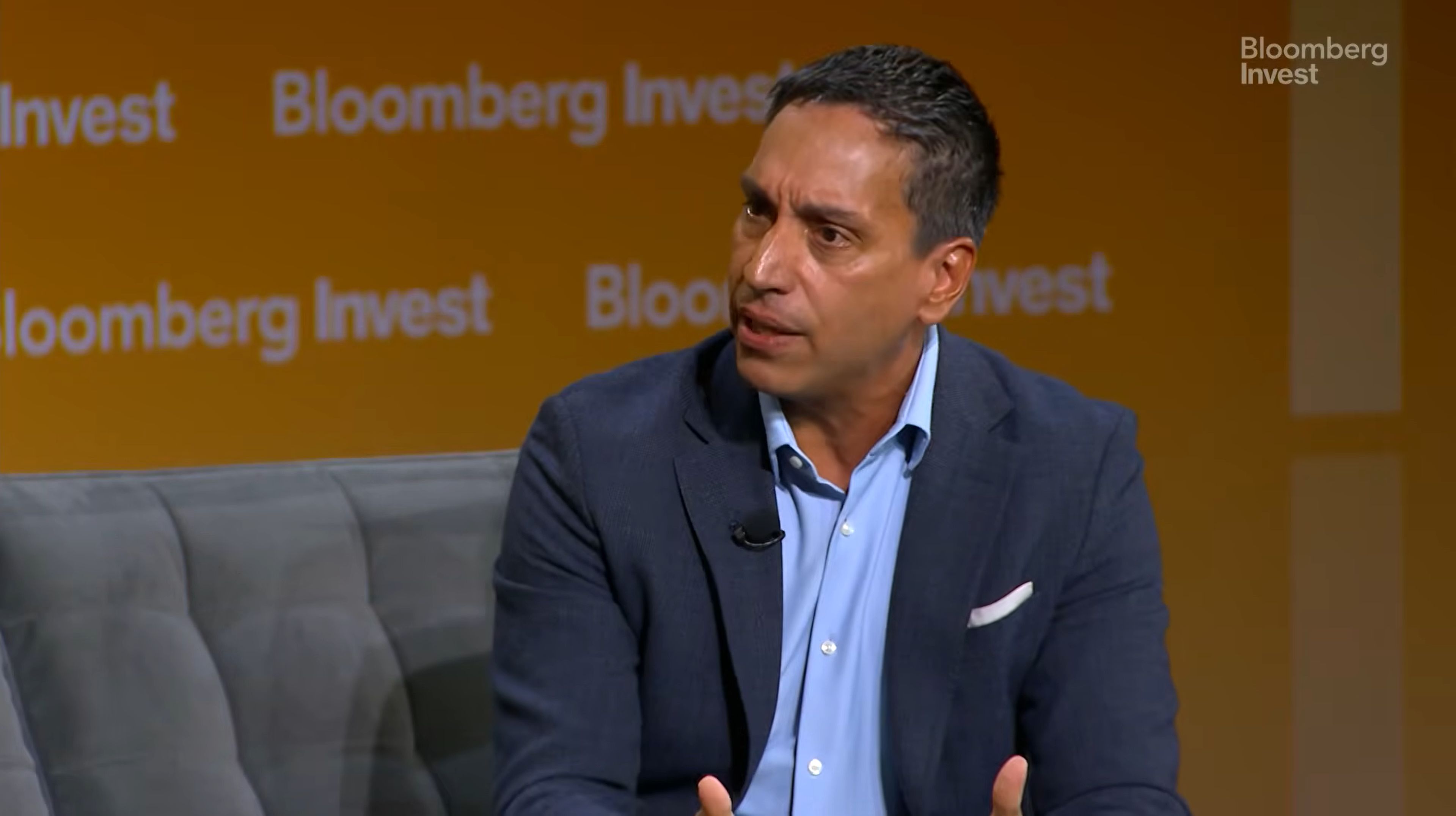 Jose Feliciano speaks about Chelsea to Bloomberg.