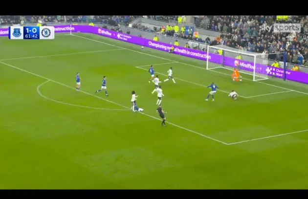 Robert Sanchez makes a mistake against Everton.