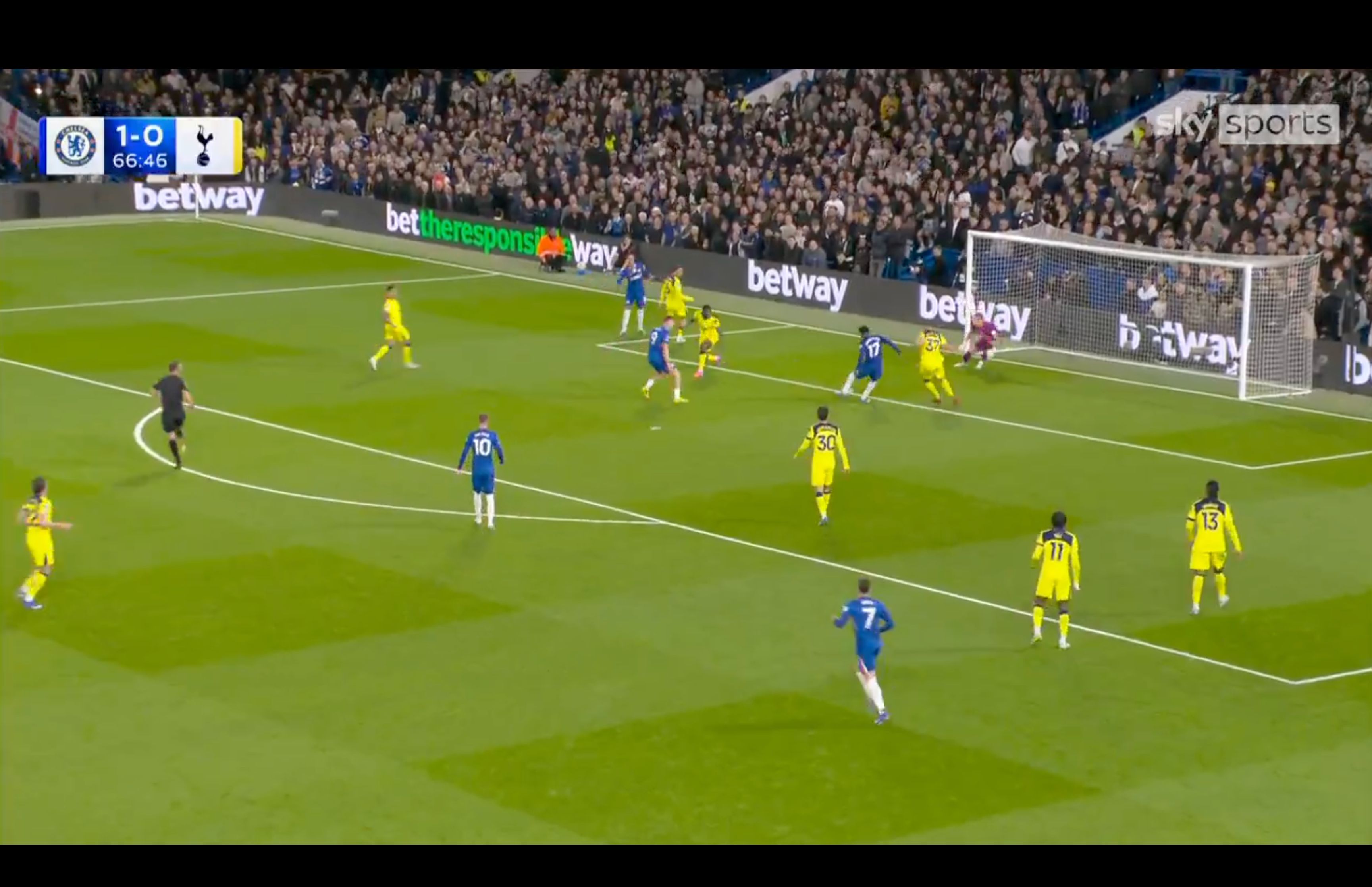 Chelsea score their second goal against Tottenham.