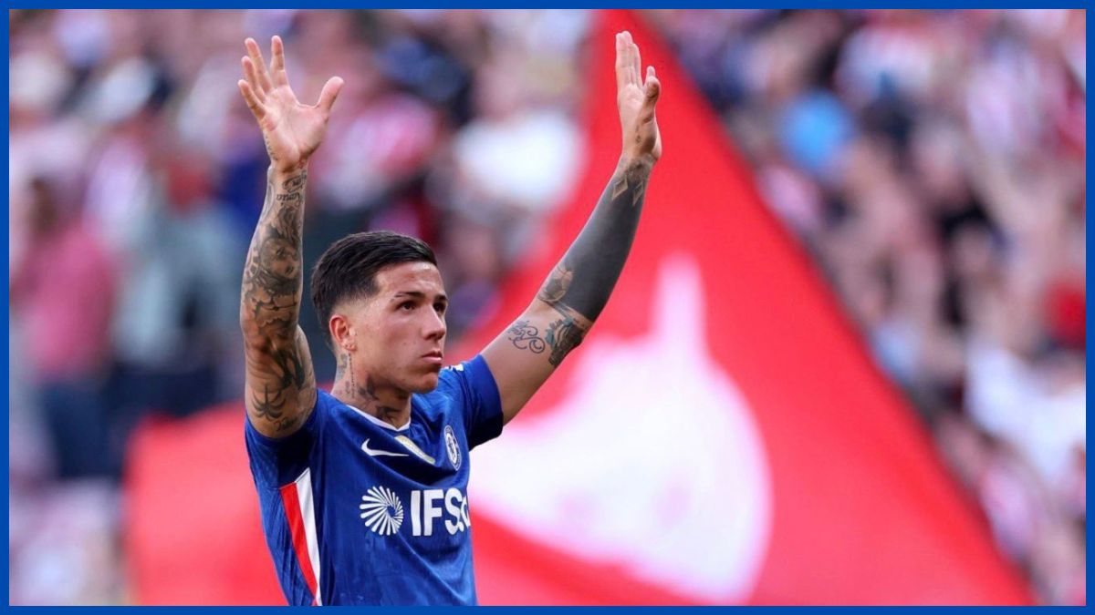 Enzo Fernandez seems to wave goodbye.