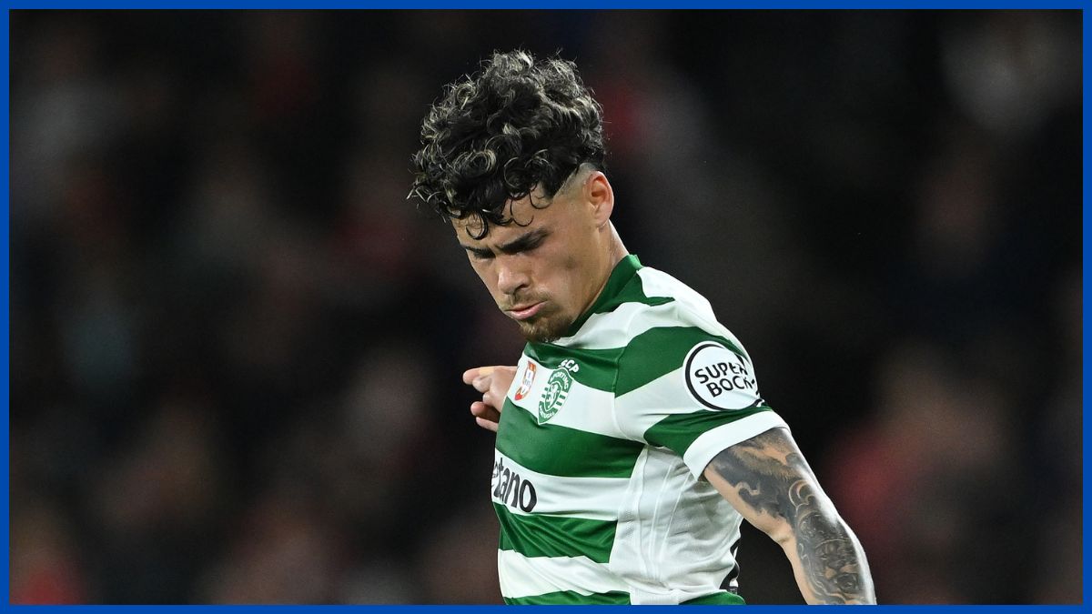 Maxi Araujo strikes a cross for Sporting.