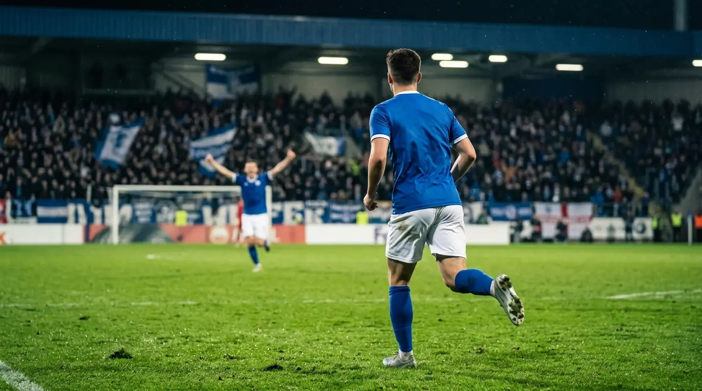 Young midfielder making an assist during a blue-and-white loan debut football match